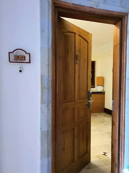 C&C Jayakarta Apartment Legian Bali A سمينياك