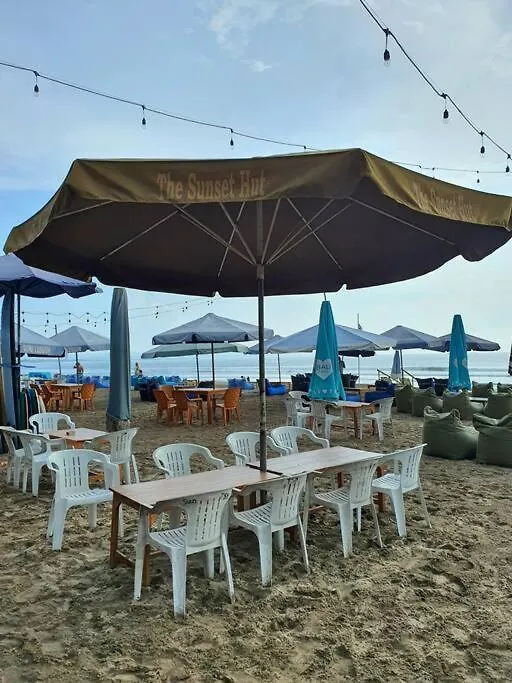C&C Jayakarta Apartment Legian Bali A سمينياك